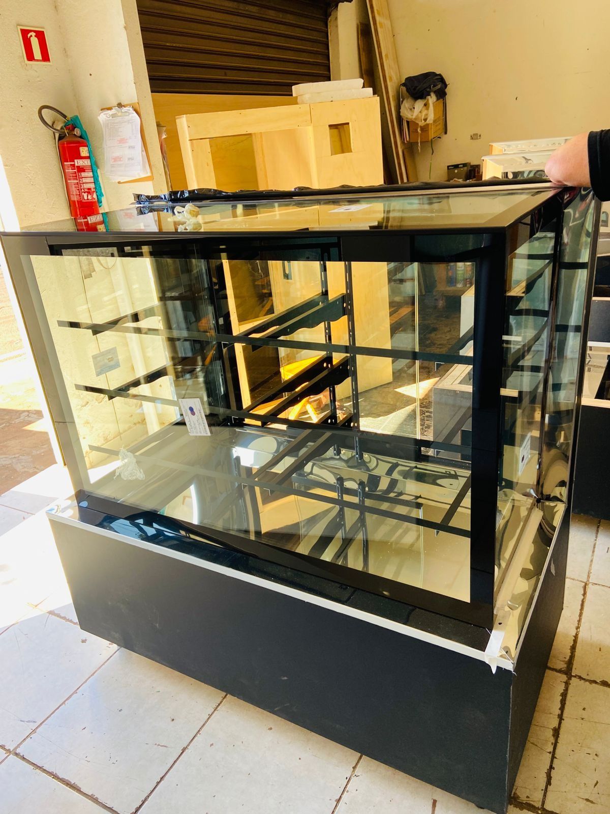 Vitrine refrigerada, quente ou ambiente em aço inox